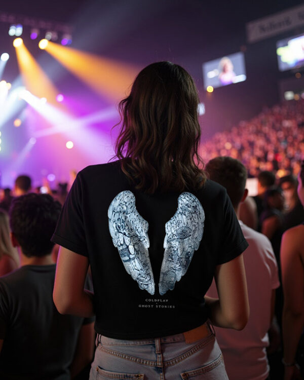 Coldplay concert T-shirt featuring a bold angel wing graphic on the back, perfect for music festivals and live shows. Made from 100% cotton with a unisex fit for ultimate comfort and style.